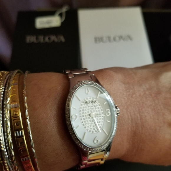 Bulova woman watch - Picture 2 of 13